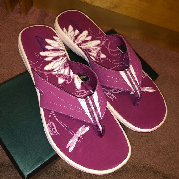purple clarks flip flops